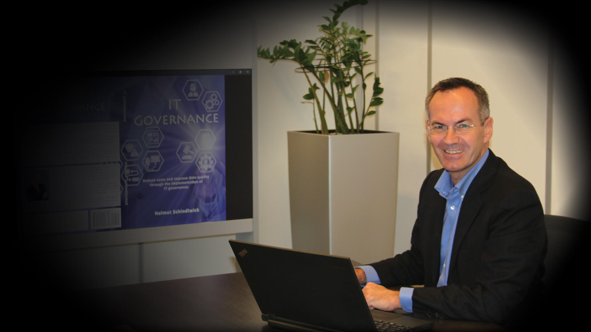 Helmut Schindlwick presenting IT Governance Book